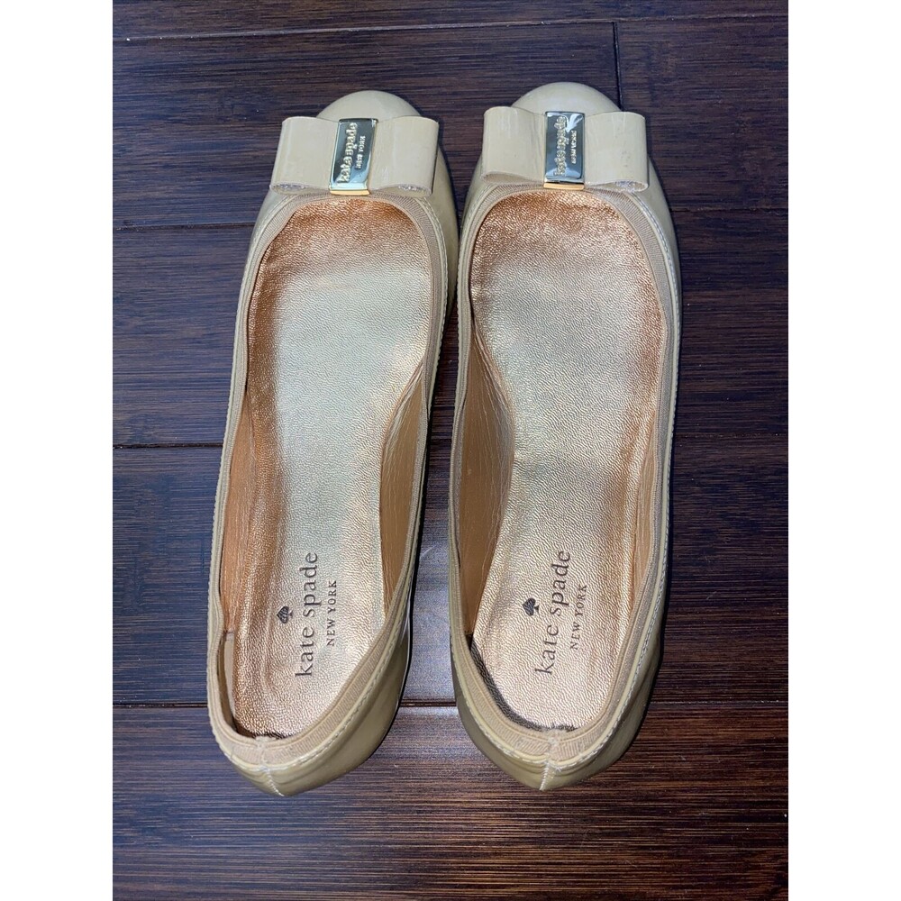 Kate Spade New York Patent Leather Ballet Flats Tan Bow Slip On Shoes 8.5 M - Picture 12 of 13
